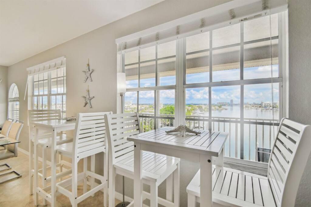 Location! Coastal Charm I 5 Min Walk To Beach, Shops & Rest Clearwater Beach Exterior photo